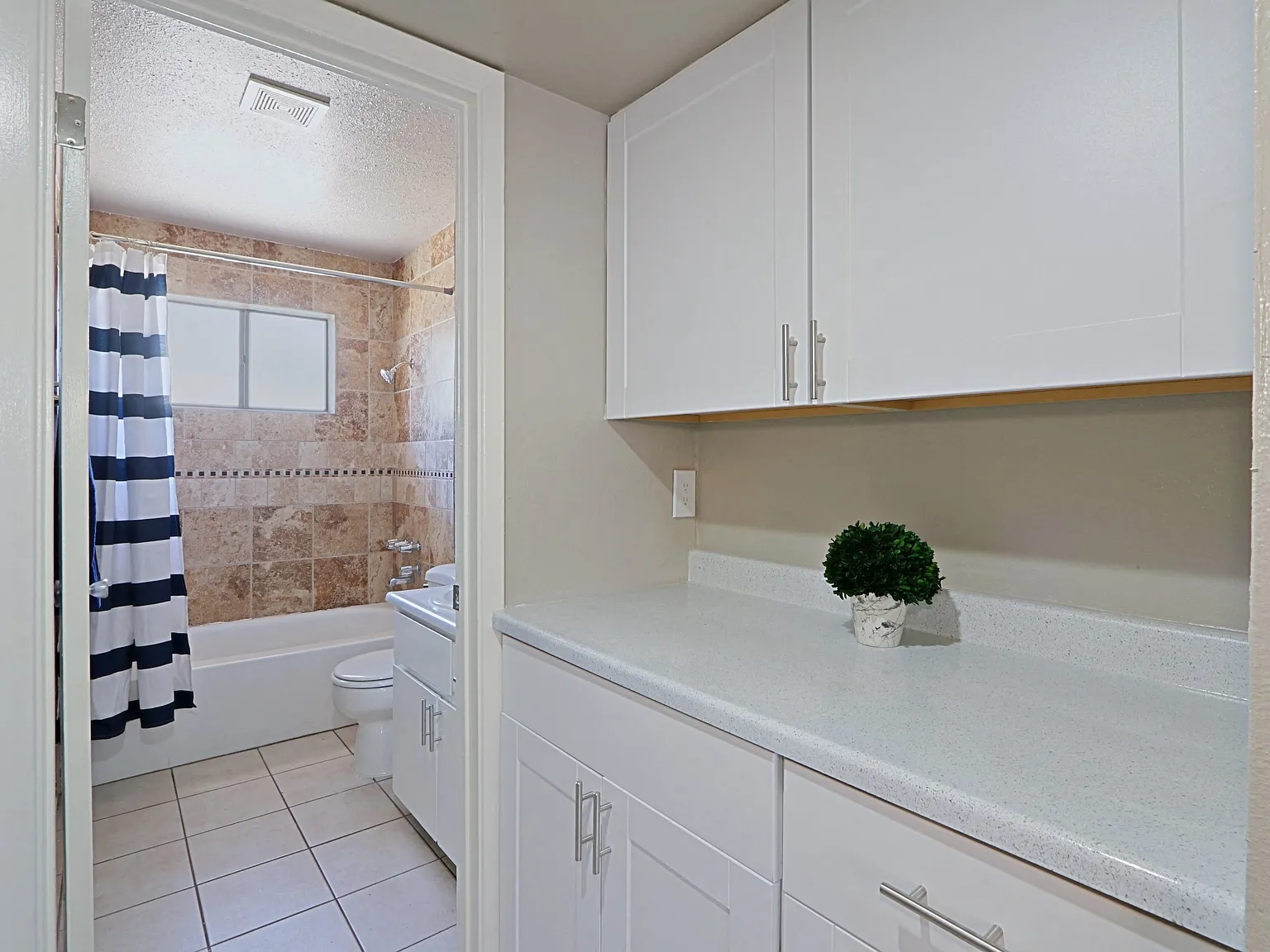 Villas on 28th — Photo 1