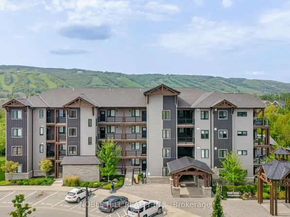 16 Beckwith Ln #403, The Blue Mountains, ON L9Y 3B6