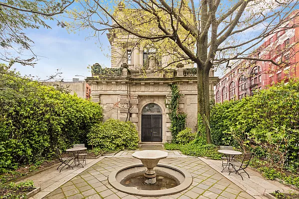 Rented by Douglas Elliman | media 27