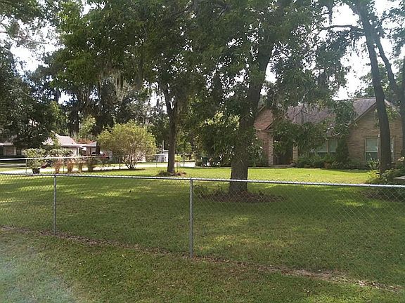 3rd image of 1705 Oak Island Dr