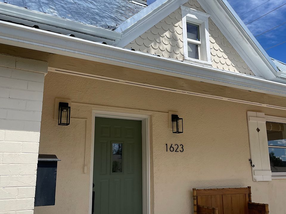 Entry to 1623 W 34th Avenue in LoHi with covered front porch