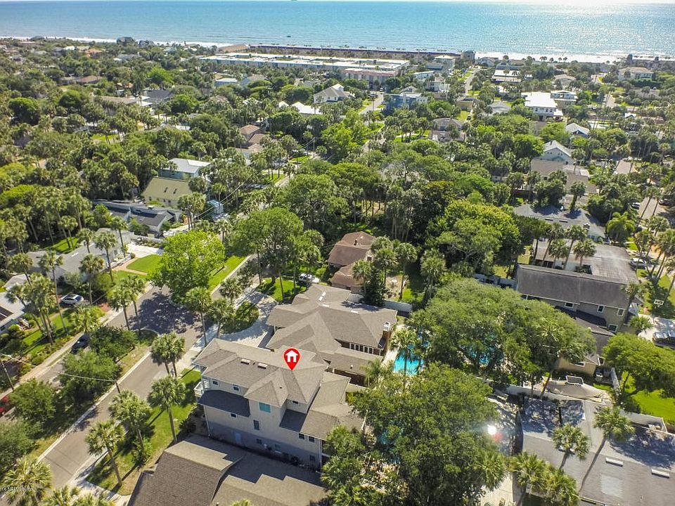 just a few blocks to the OCEAN