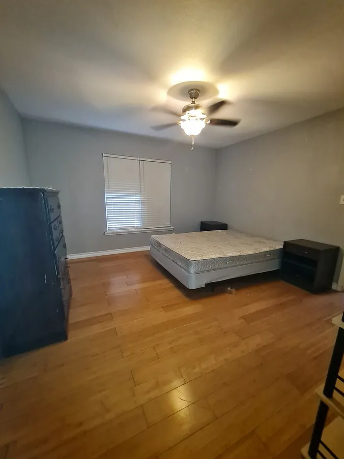 1 bed, 1.0 bath, $685 — Photo 3
