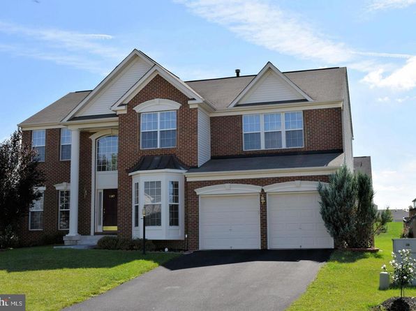 207 Mackenzie Ln
