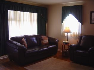 16 W Queen St, Ephrata, PA 17522