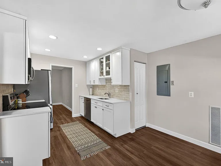 517 Florida Ave #T4 — Photo 17