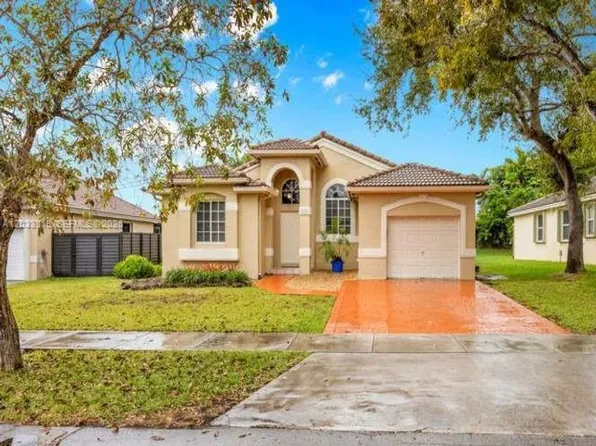 18322 SW 94th Ct, Palmetto Bay, FL 33157