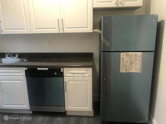 5th image of 3725 64th St APT 5C