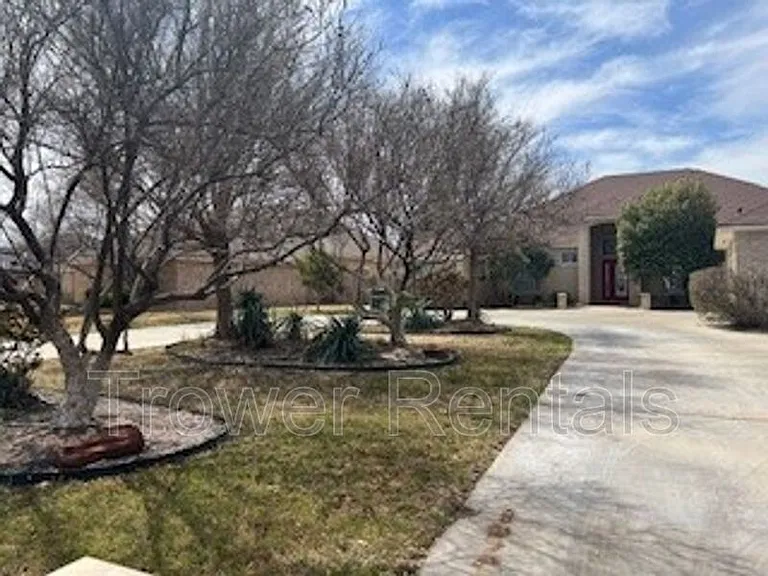 8104 San Antonio St — Photo 22
