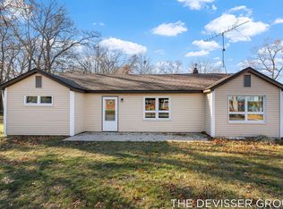 922 Maas Ln, Pullman, MI 49450