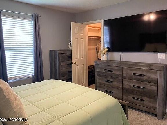 4th image of 1125 Tyler Dr