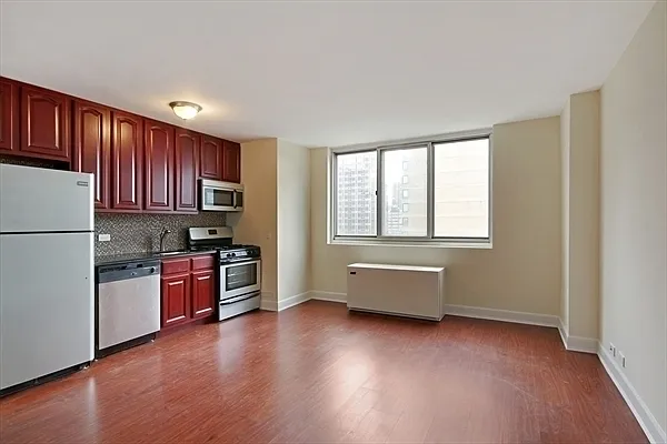 Sold by American Colonial Corp. | media 61