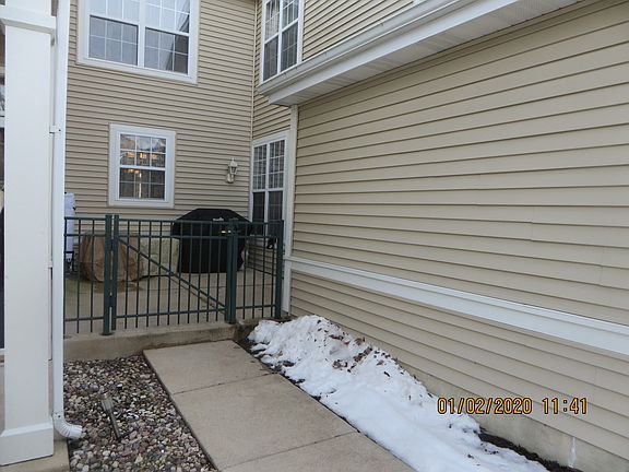 2nd image of 1535 W Remington Ln