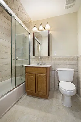 Rented by Paramount And Bond Real Estate | media 10