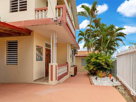 4th image of Km 1.0 Int Carr 413 Camino Martillo