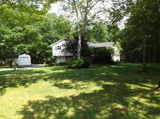 6 Old Farm Rd, East Stroudsburg, PA 18302