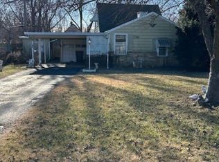 325 Gilbert Ter, Machesney Park, IL 61115