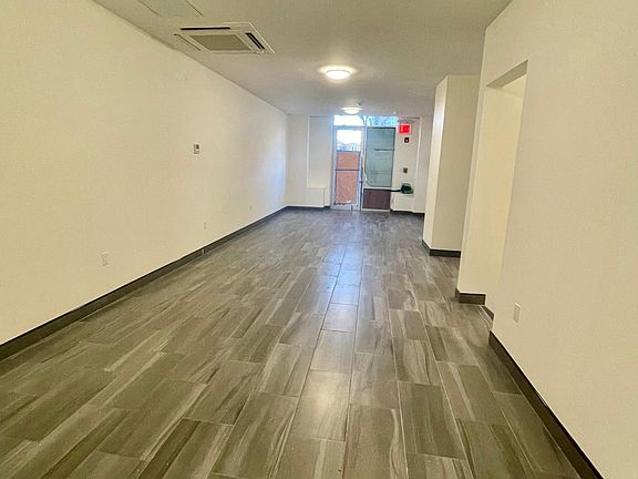 3rd image of 14438 35th Ave APT 6A