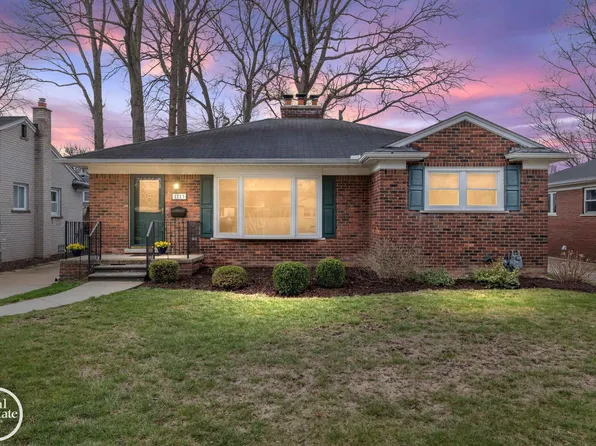 1713 Aline Dr, Grosse Pointe Woods, MI 48236