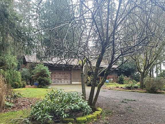 3rd image of 15415 NE 215th Ave