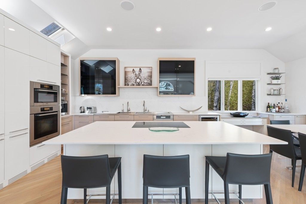 New gourmet kitchen