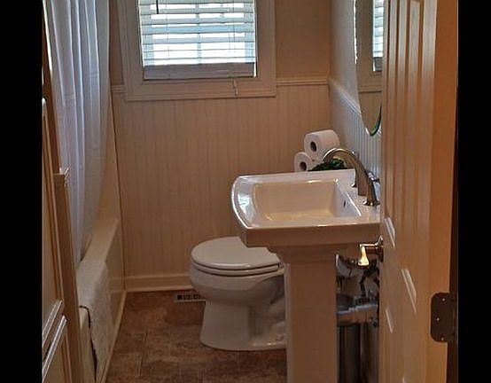 3rd image of 380 Fairview Dr