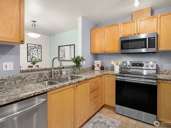 3rd image of 18501 SE Newport Way #K344