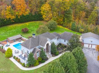 134 Happy Hollow Rd, Harriman, TN 37748