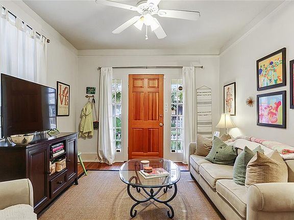 3rd image of 5262-64 Laurel St