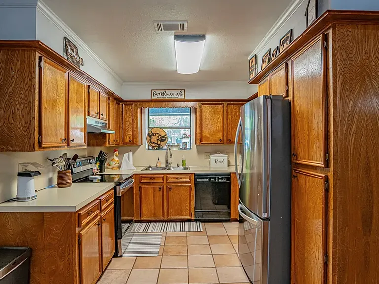 113 Wheeler Dr — Photo 10