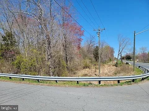 4th image of 2112 James Madison Hwy