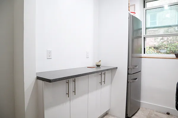Sold by Row Real Estate LLC | media 6