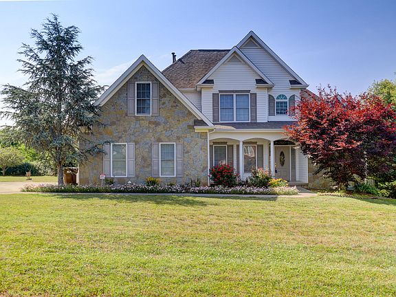 4th image of 315 Dixie Meadows Dr