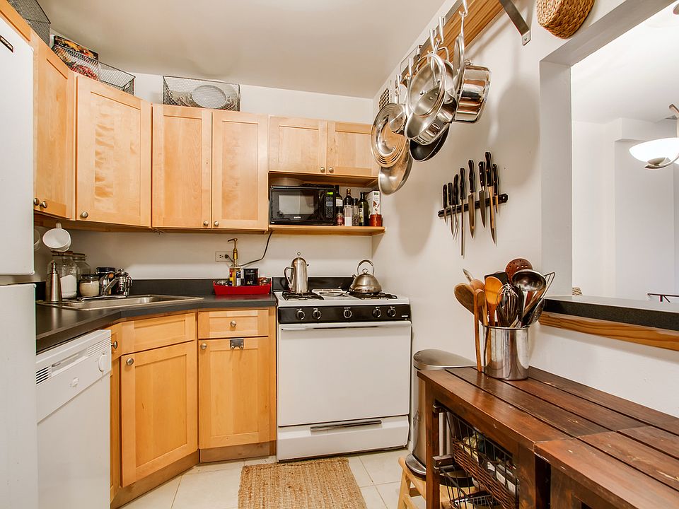 1st image of 320 E 65th St APT 312