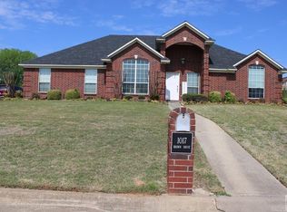 1017 Brown Dr, Wake Village, TX 75501