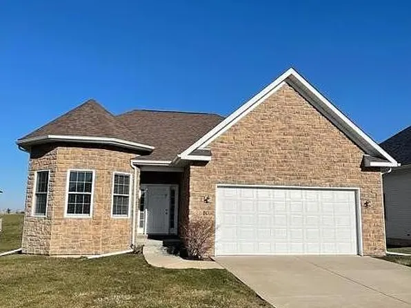 78 Cobblestone Ln, Le Claire, IA 52753