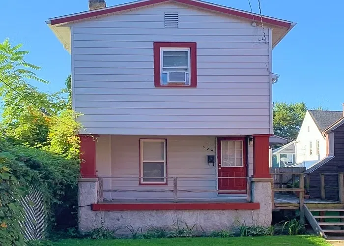 326 Torrey St