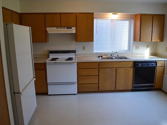 Kitchen and eating area
