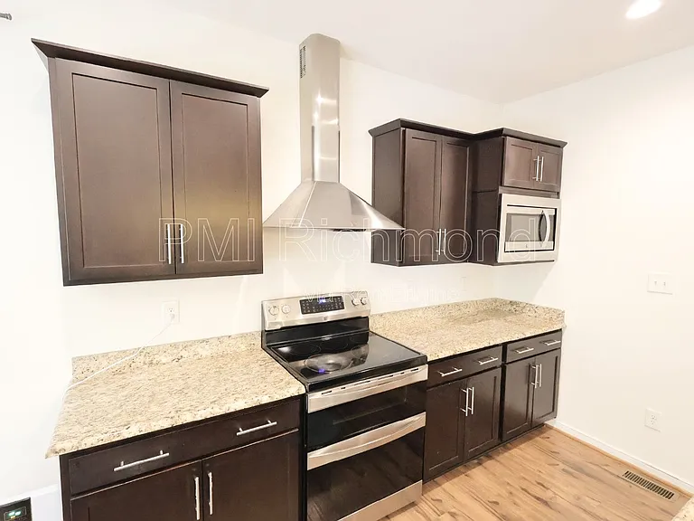 14106 Shallow Creek Ln — Photo 16