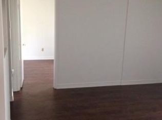 2300 E Westport Dr APT 14, Anaheim, CA 92806