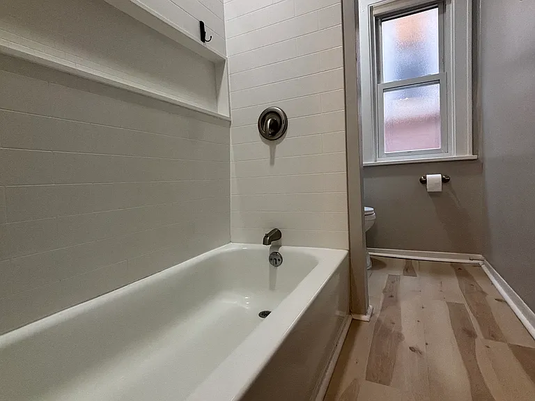 7227 Whipple St — Photo 28