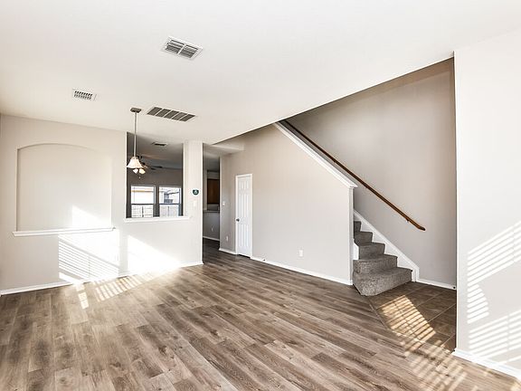 5th image of 5056 Wild Oats Dr