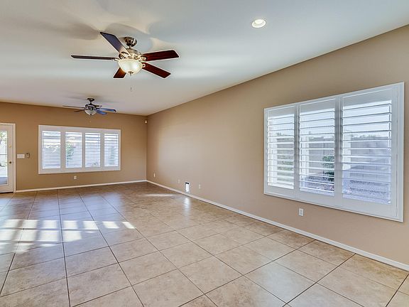 3rd image of 9462 W Deanna Dr