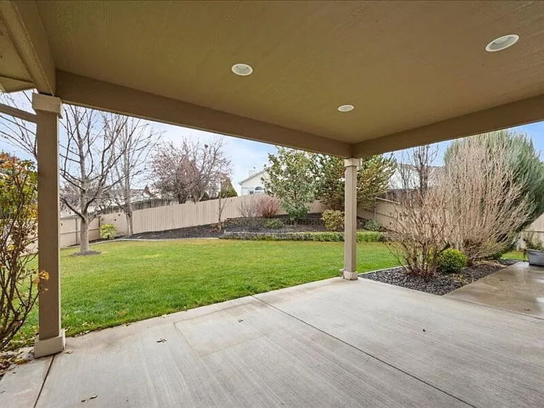 1080 N Montana St — Photo 19