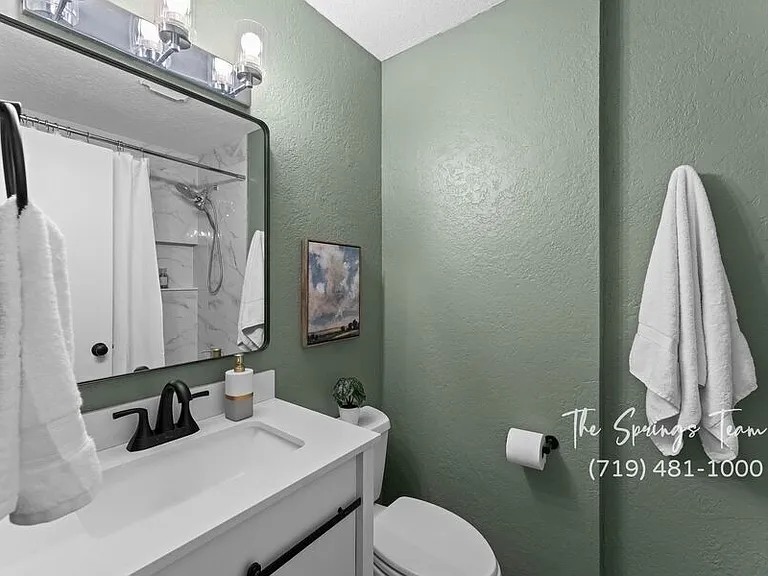 1730 Hathaway Dr — Photo 25