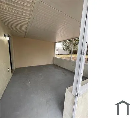 872 Abbott Ave — Photo 8