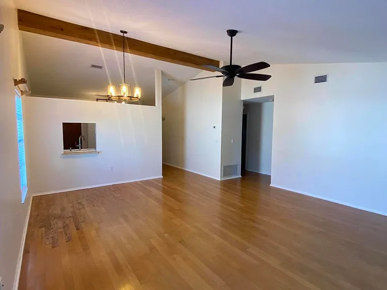 3694 Hardwood Ct — Photo 4