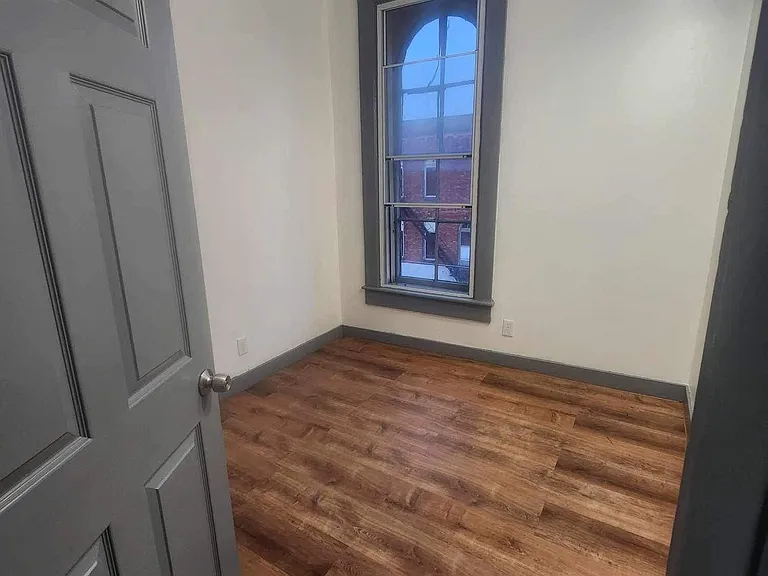 135 Central Ave #4 — Photo 18