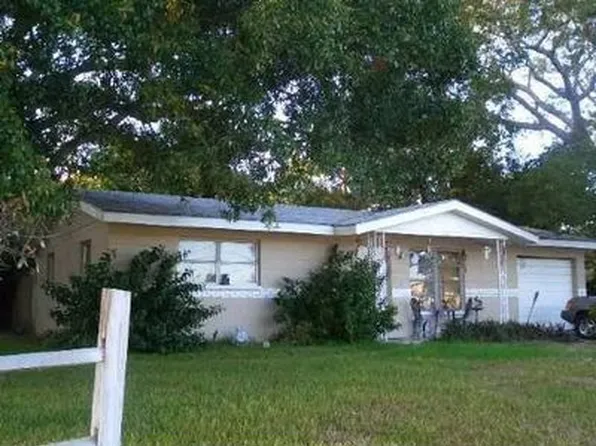 6748 113th St, Seminole, FL 33772