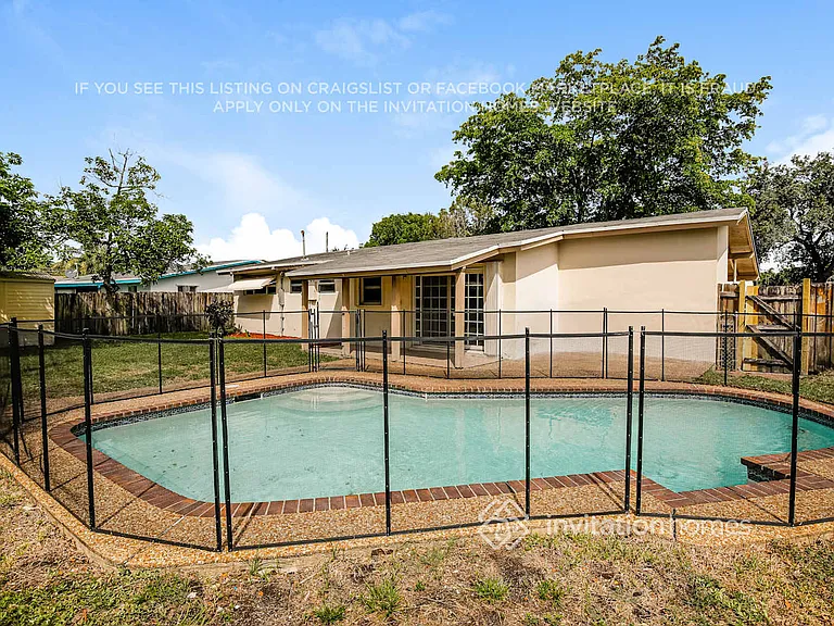1755 SW 37th Way — Photo 16
